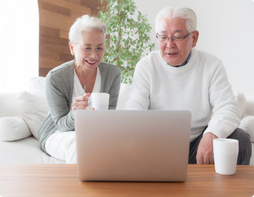 自宅で老人ホームの見学ができるオンライン見学のご紹介