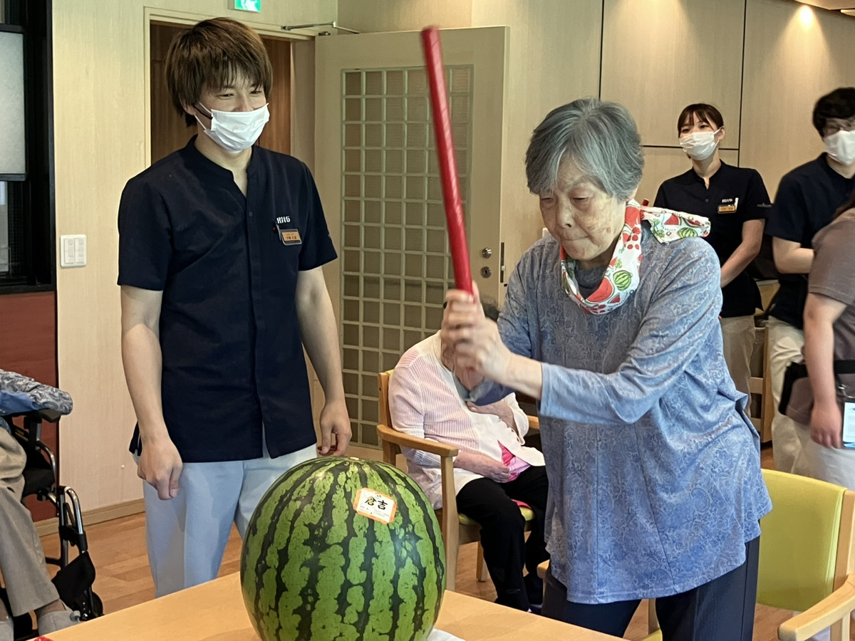 【すいか割り】