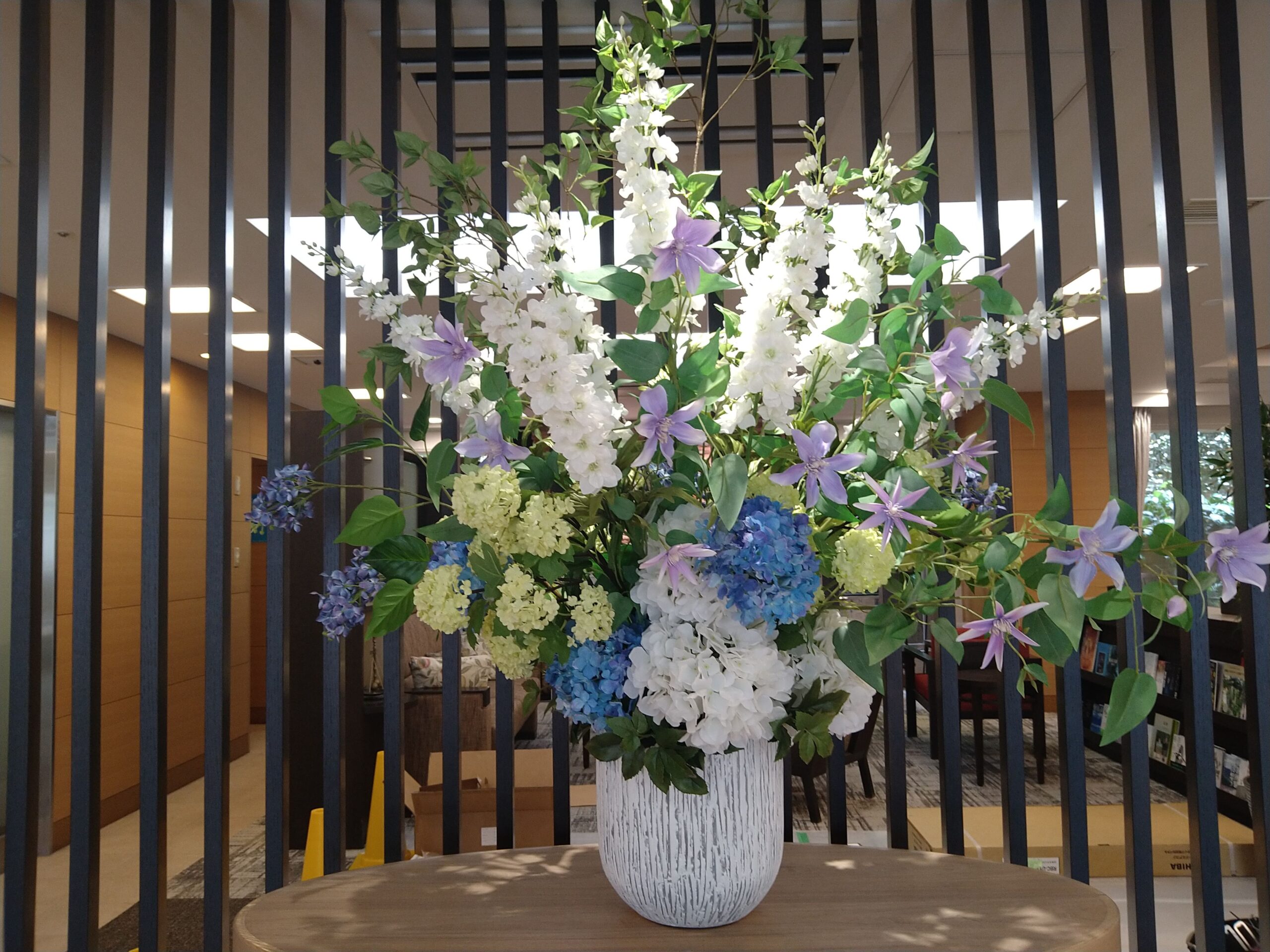 【エントランス模様替え】